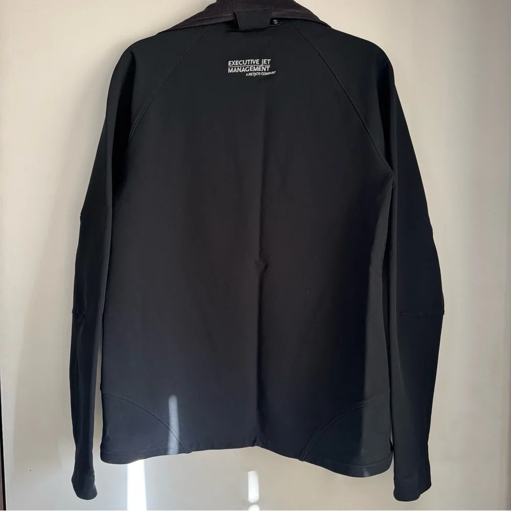 Women’s Patagonia Soft Shell Black Jacket - Picture 4 of 5